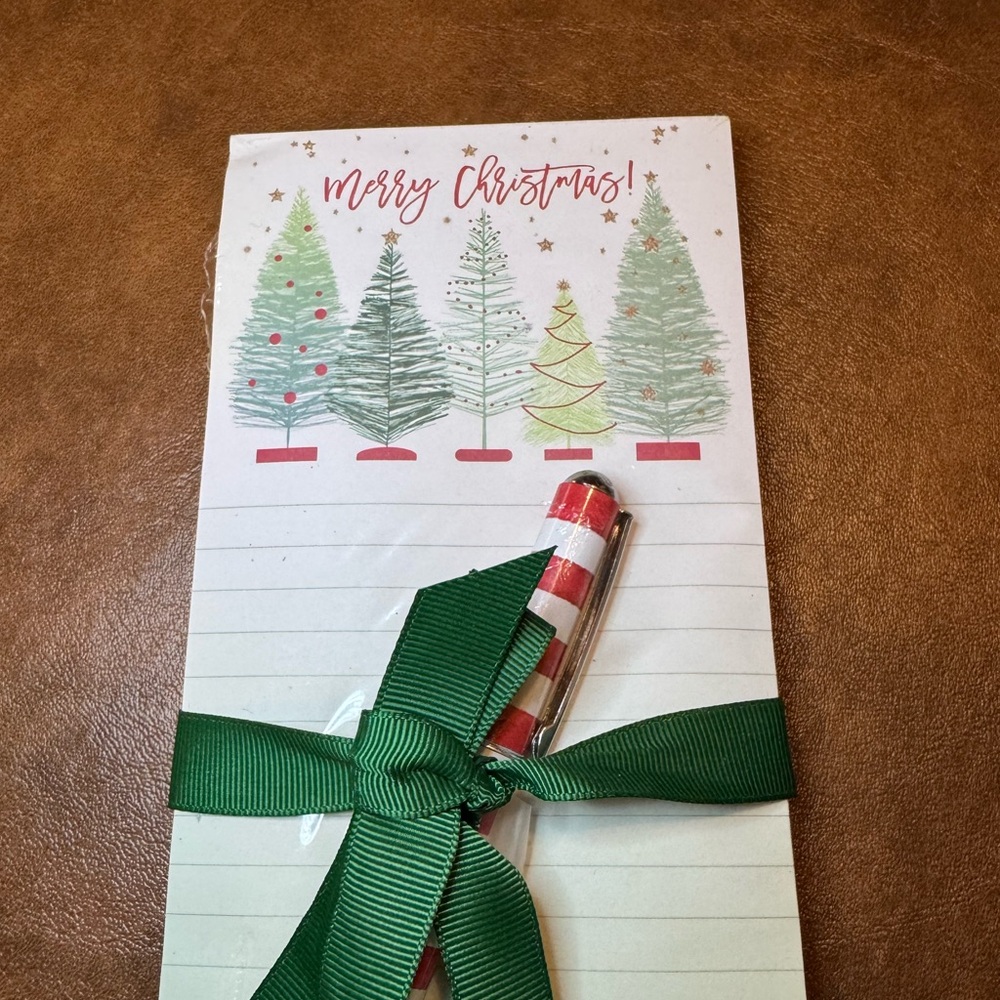 NWT Merry Christmas Notepad with Pen and Green Ribbon - Picture 3 of 6